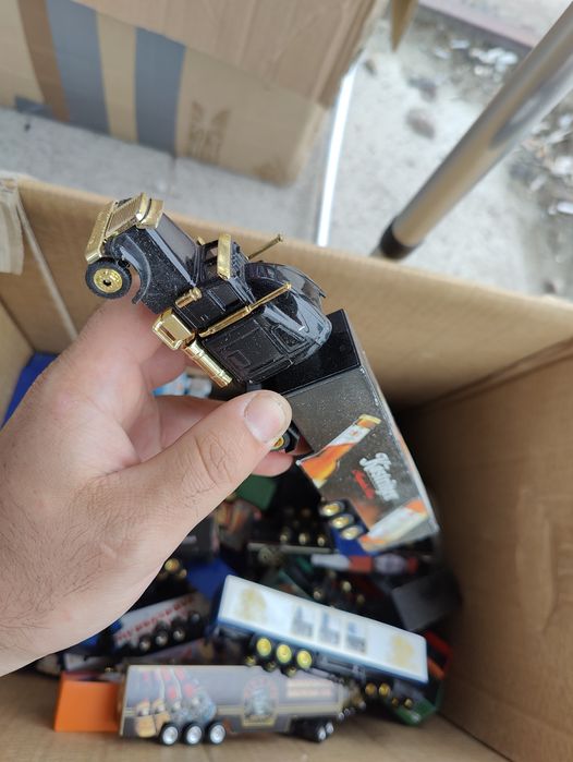 Złom modelarski skala H0  Ciężarówki Mercedes Man itp 1/87 Makieta