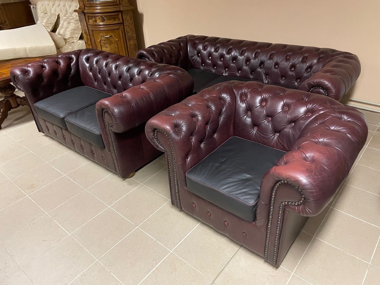 Komplet Wypoczynkowy Chesterfield 3+2+1 Angielski Bordo + Czarny