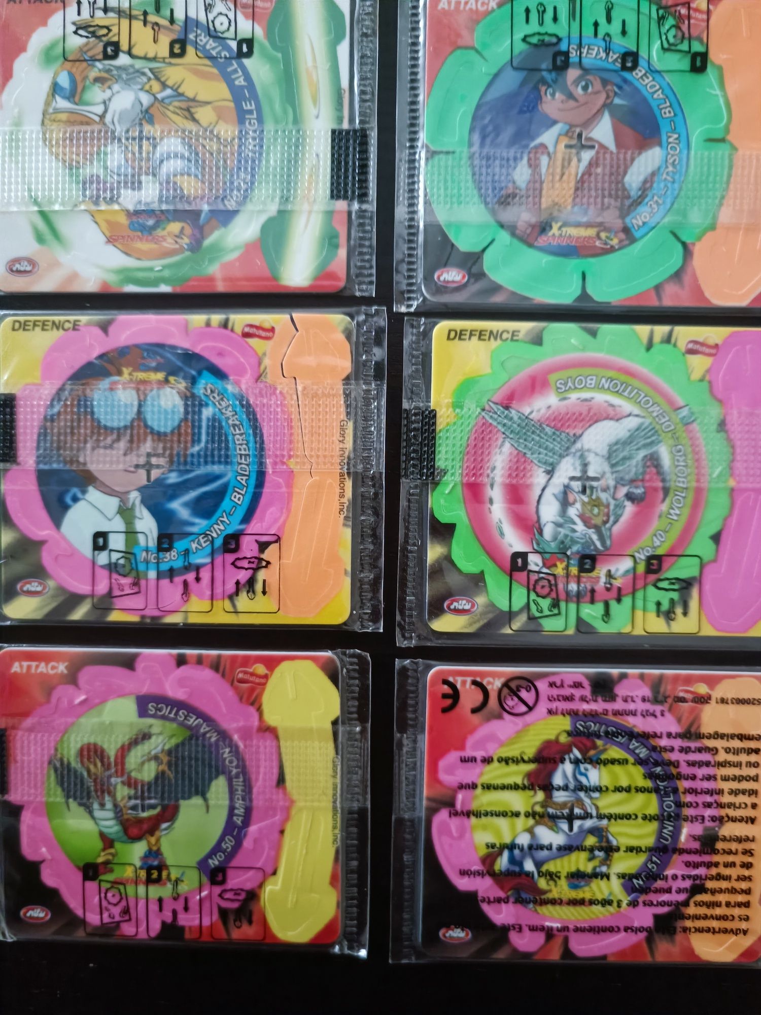 Tazos Beyblade selados