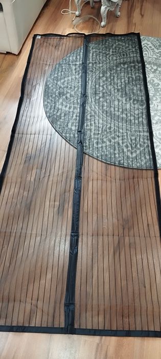 Moskitiera magnetyczna drzwi
