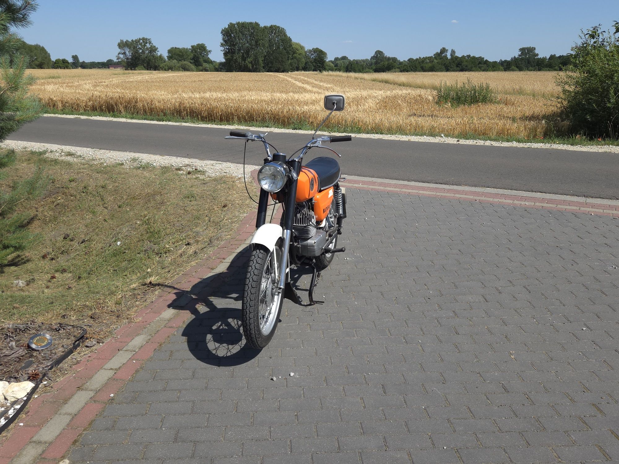 Wsk kobuz 175 w dobrym stanie. Zarejestrowany na białej tablicy.