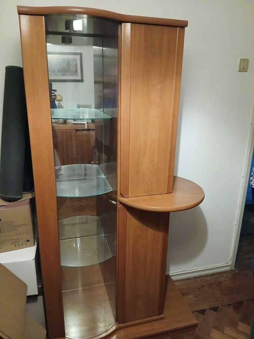 Móvel cristaleira de sala