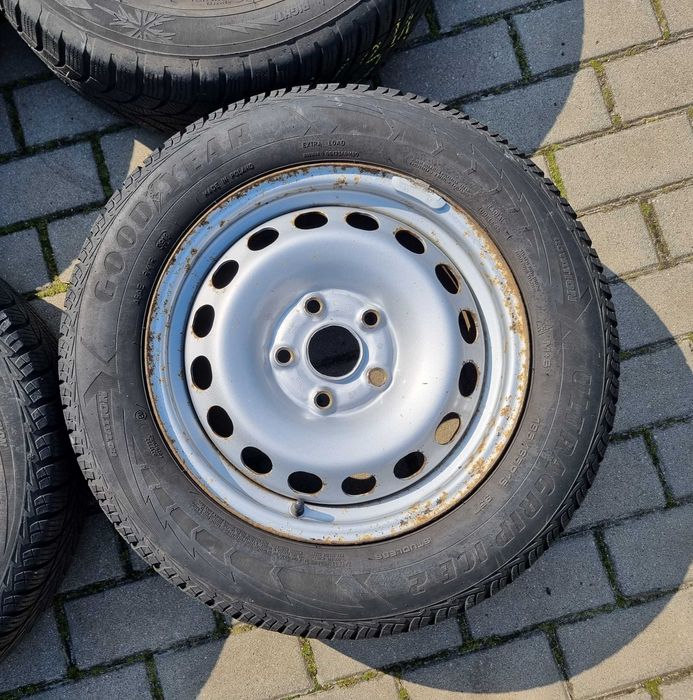 Koła felgi opony zimowe 195/65/15 R15 5x112  VW Audi K34