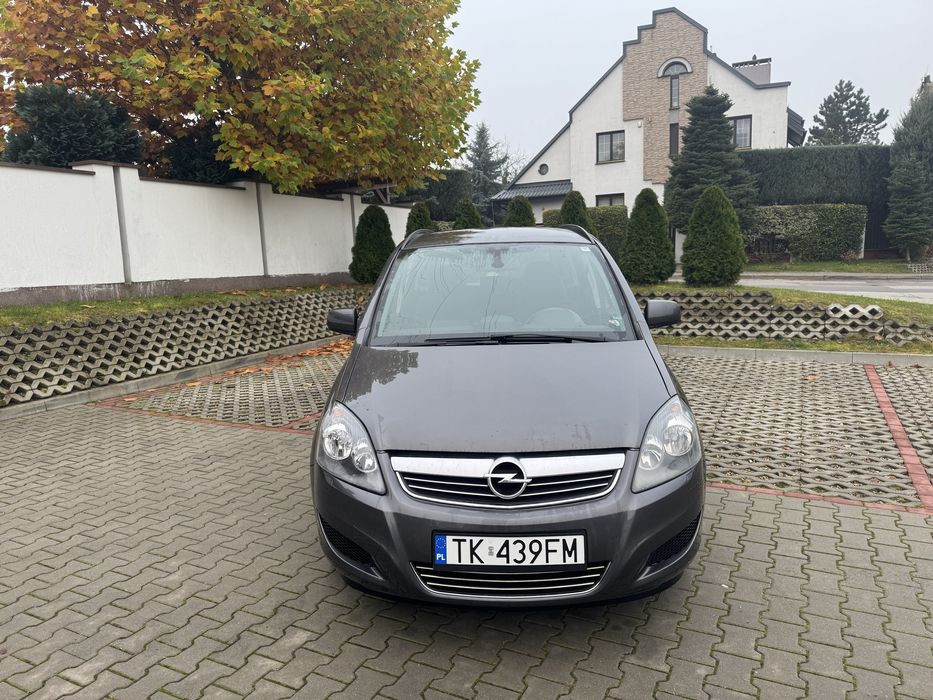 Zafira B 2012 rok 1,8 benzyna 7 osob Kielce