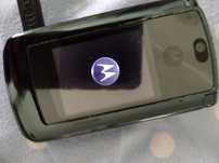 Vendo telemóvel Motorola V8