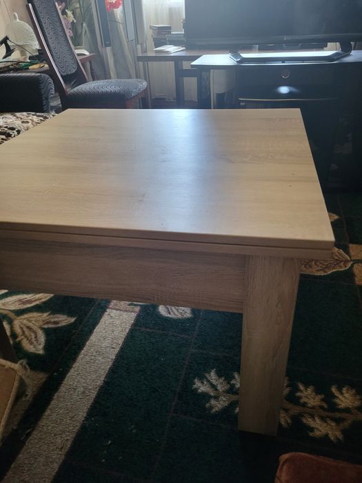 Продам розкладывающийся журнальный столик