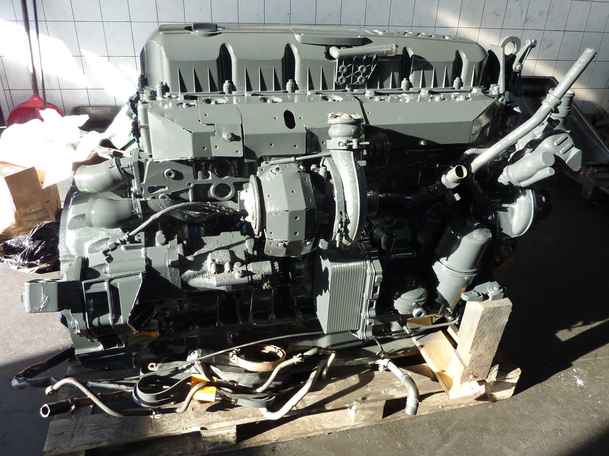 Głowice MAN D2868LF02 V8 Euro5 680km Liebherr D2868 oraz inne części