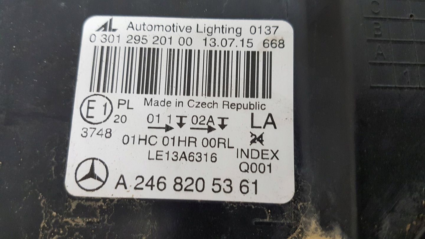 MERCEDES B KLASA W246 14- LAMPA REFLEKTOR PRZÓD PRZEDNI LEWY EU