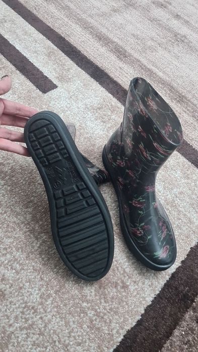 Сапожки для дождя