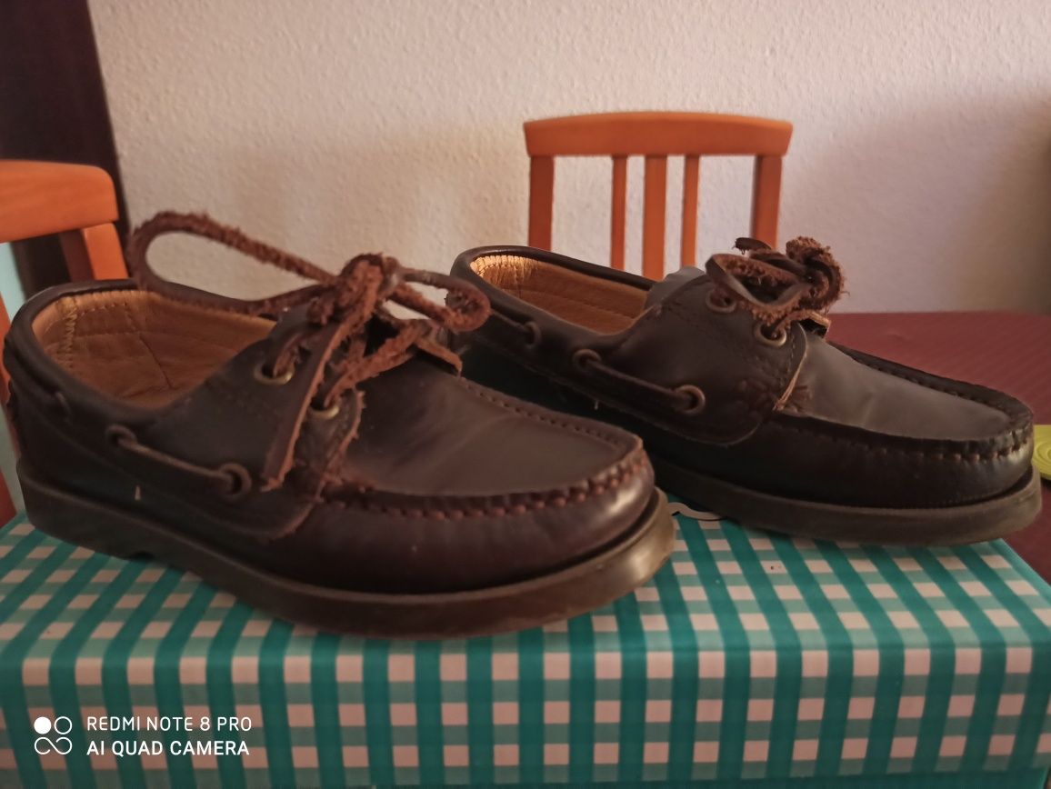 Sapatos de menino