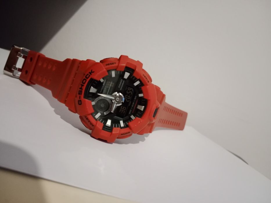 Zegarek Casio G-Shock GA-700-4A