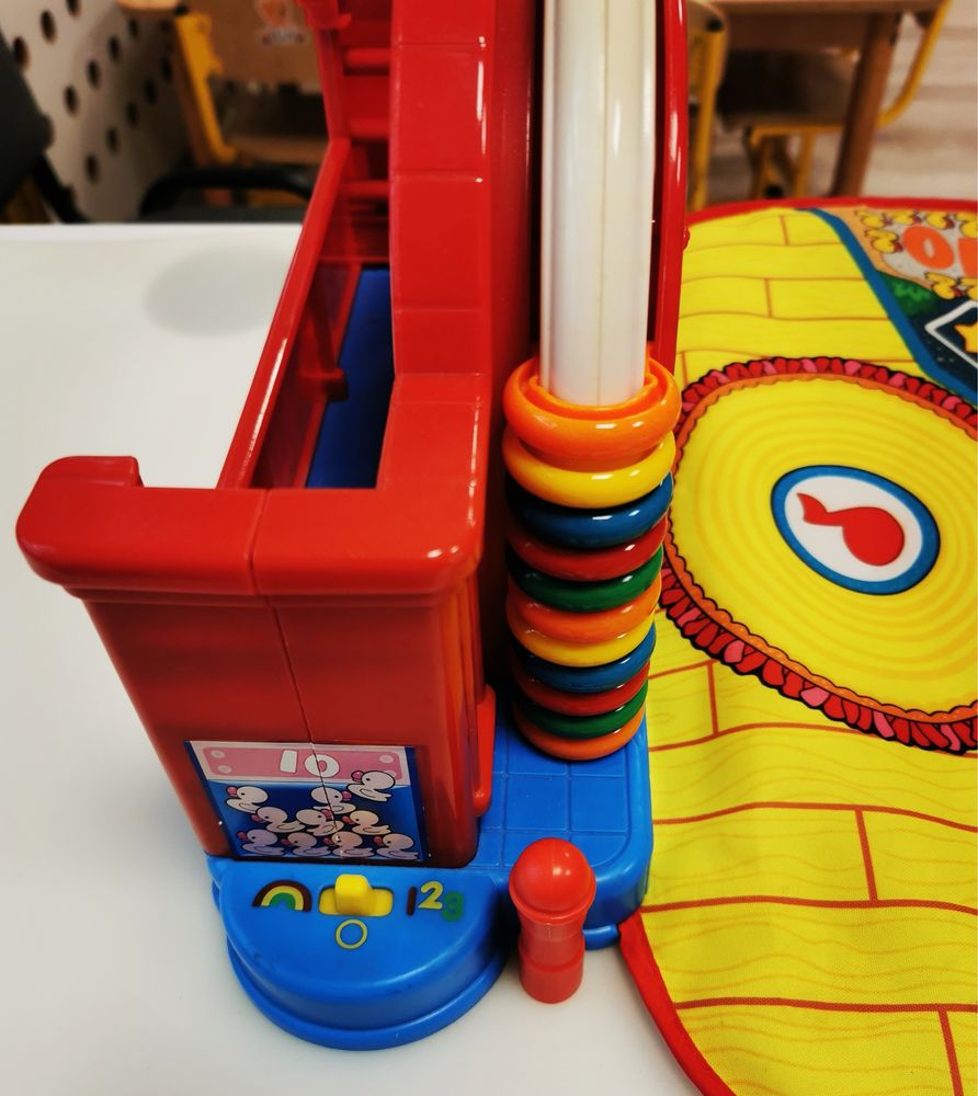 Zabawka - szkoła fisher price