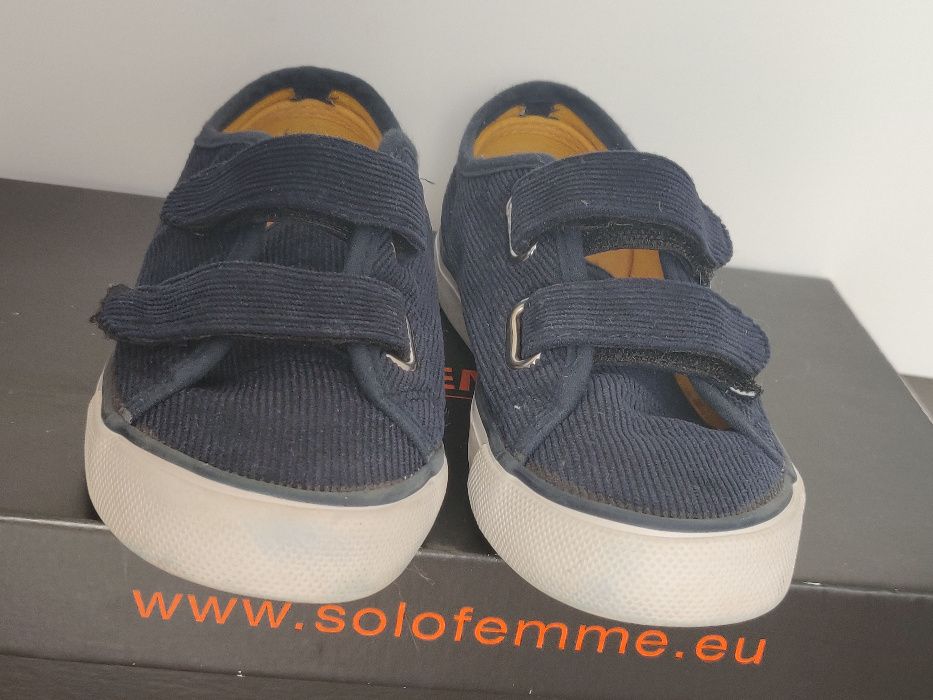 Buty sportowe Reserved rozm. 31, wkładka 19,8 cm granatowe jak nowe