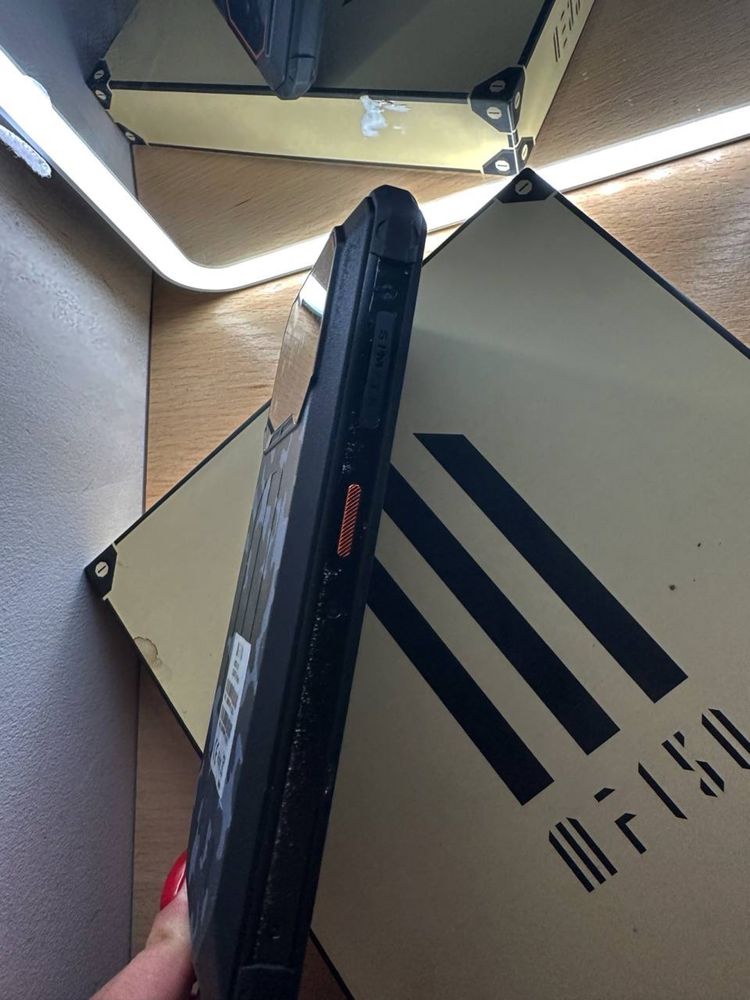 IIIF150 B2 6/256GB