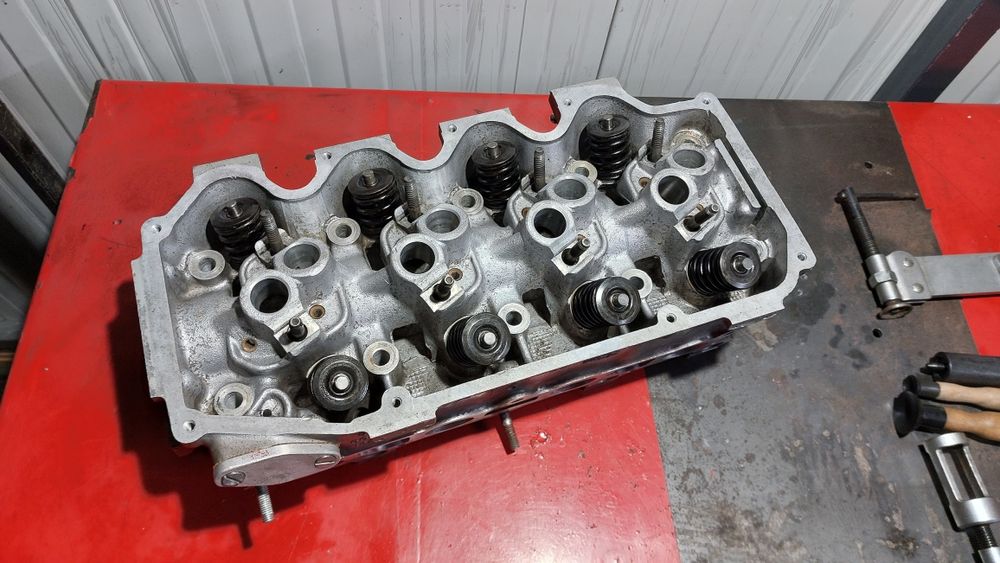 Vendo motor Ford CVH 1.6