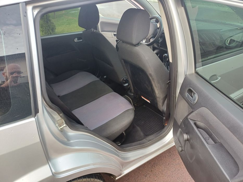Ford Fusion 2010