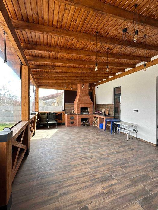 Дом в пешей доступности к Черному морю!