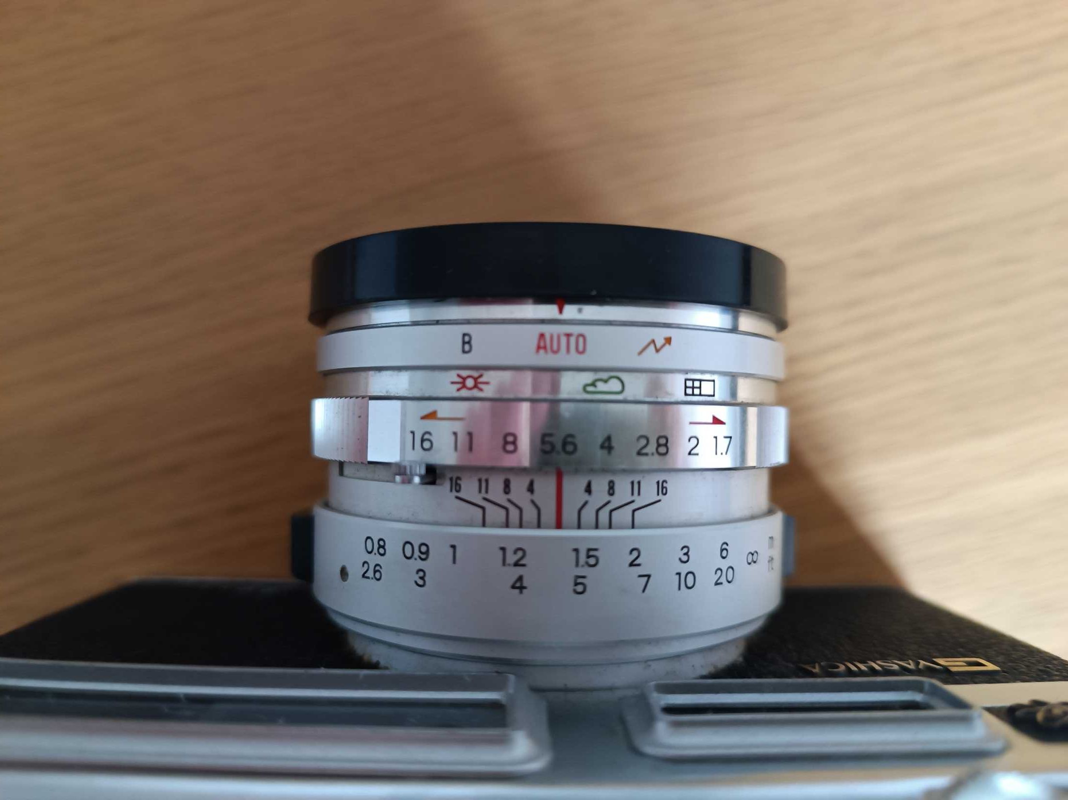 Máquina fotográfica YASHICA electro 35 GSN