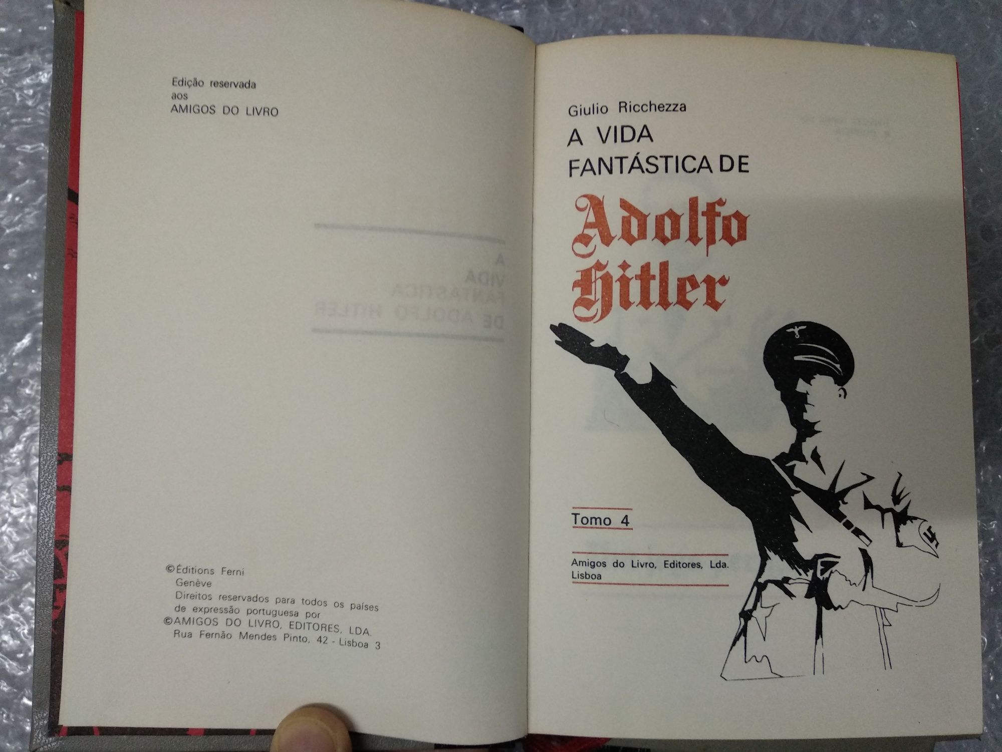 4 livros "A vida fantástica de Adolfo Hitler"