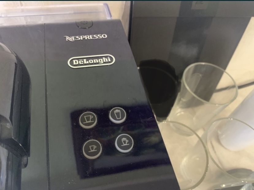 Кофемашина, Кофе автомат Nespresso Lattissima+ и аксессуары