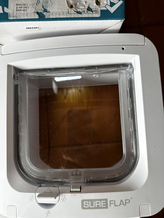 Дверцята для входу котів Sure Petcare з мікрочіпом