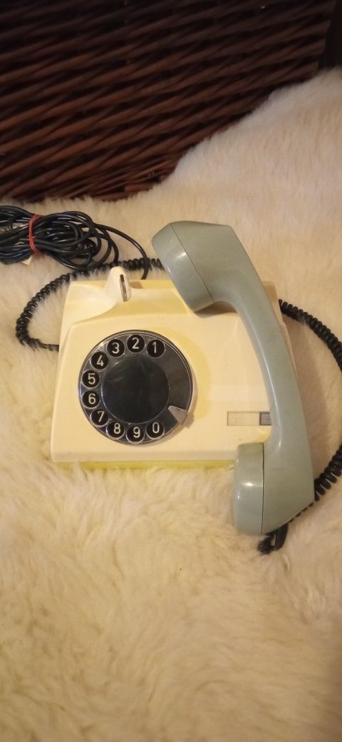 Telefon stacjonarny