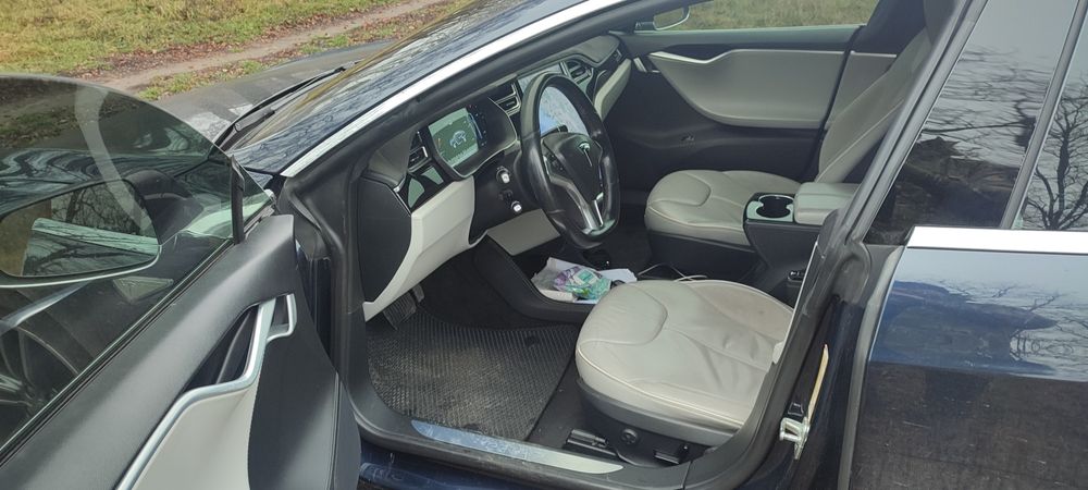 Продам Tеслу S 2014рік,ОБМІН