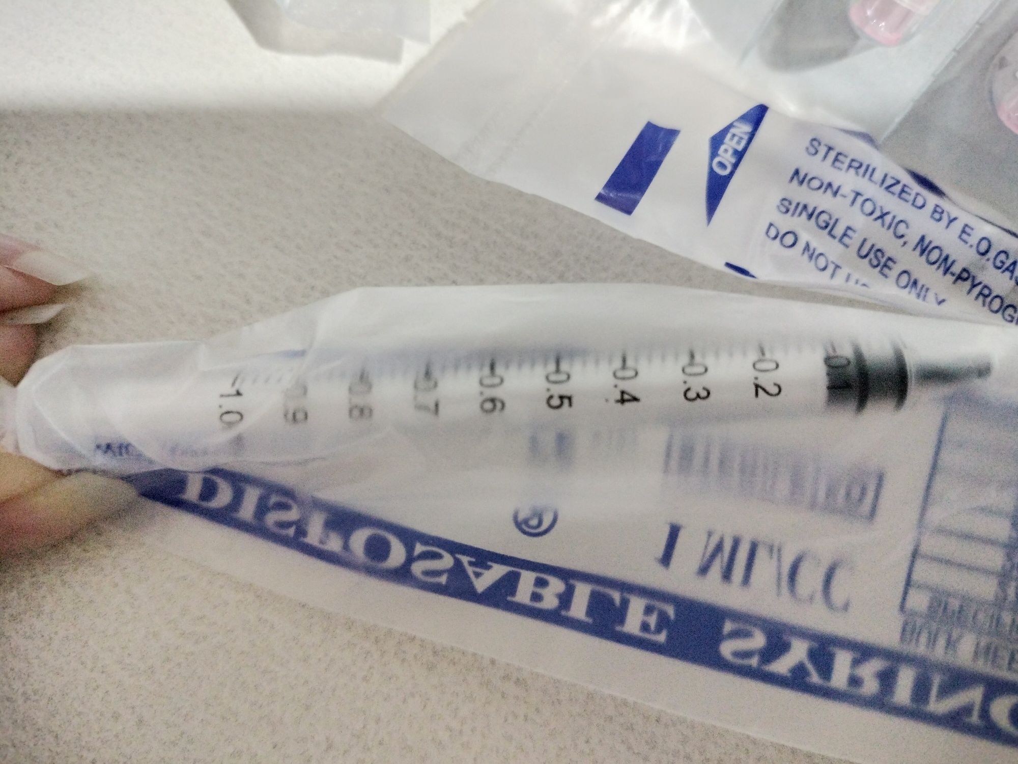 100 Seringas descartáveis mesoterapia 1ml + 32g 4mm