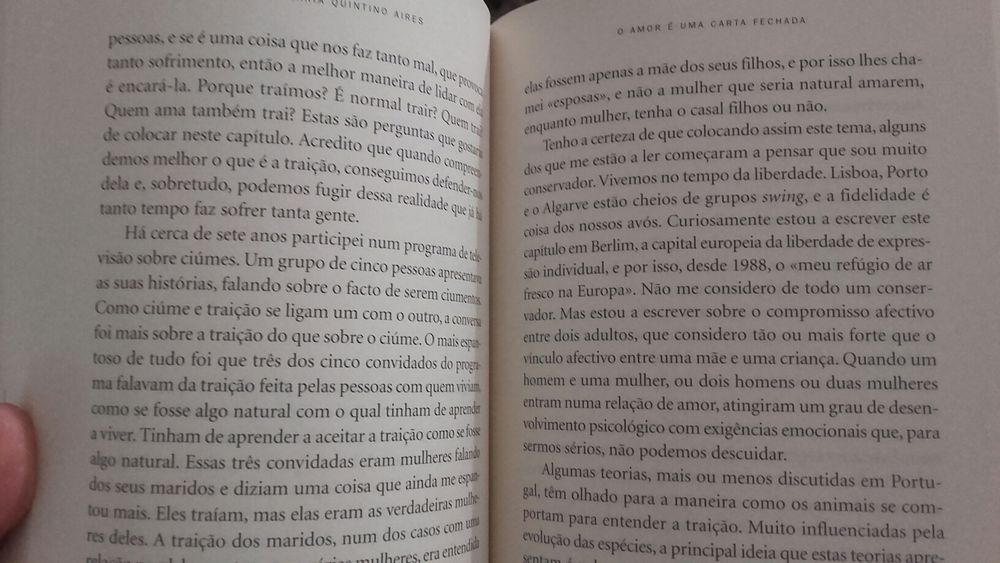 Livro " Quintino Aires - O Amor é uma Carta Fechada "