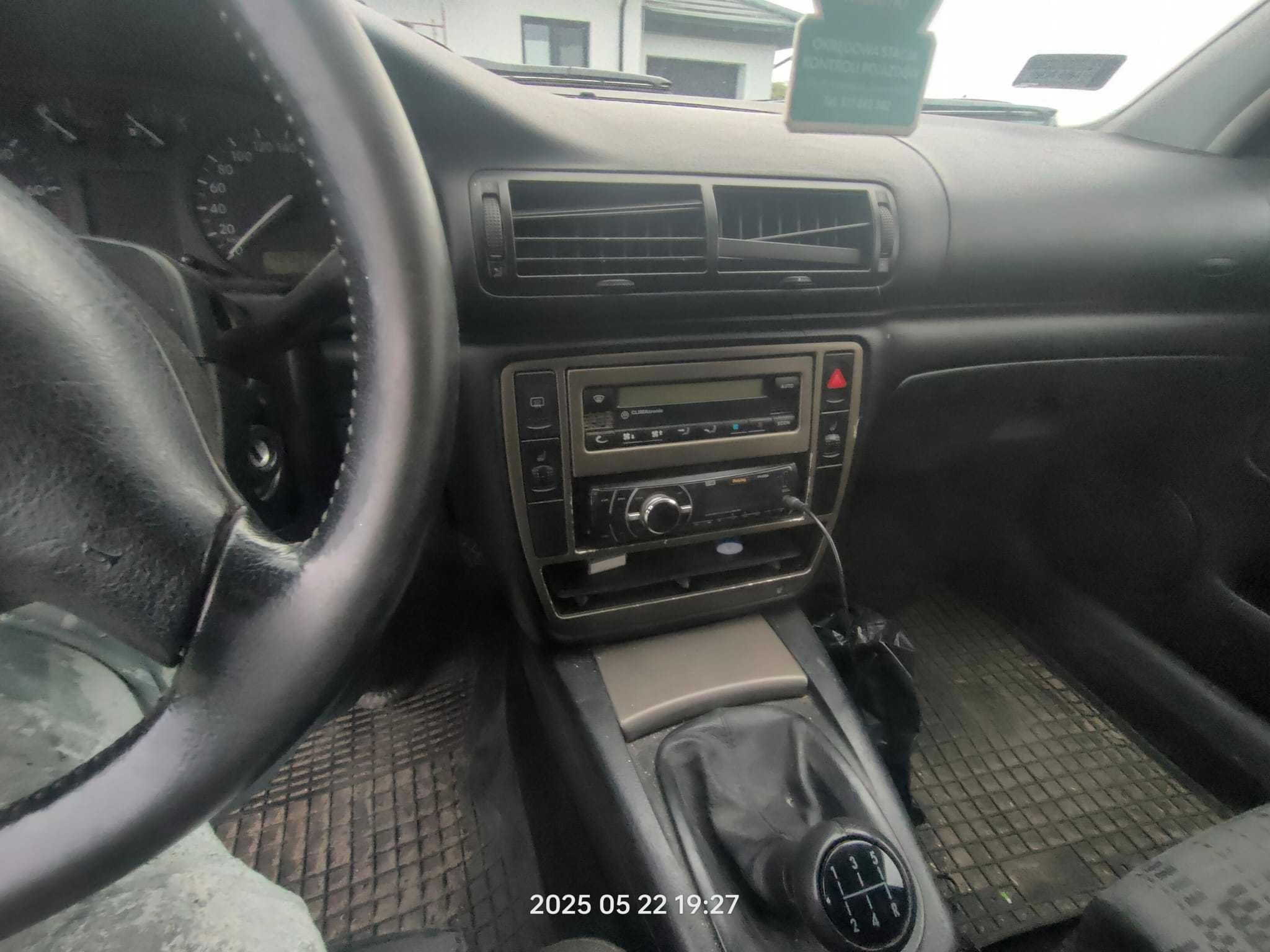 Passat 1.8 B+G 1997r