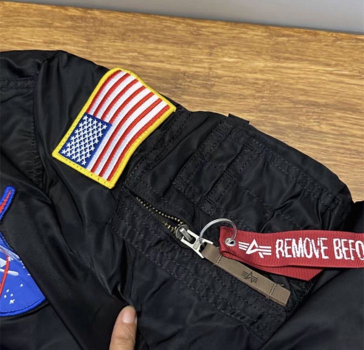 Бомбер Alpha Industries x Nasa