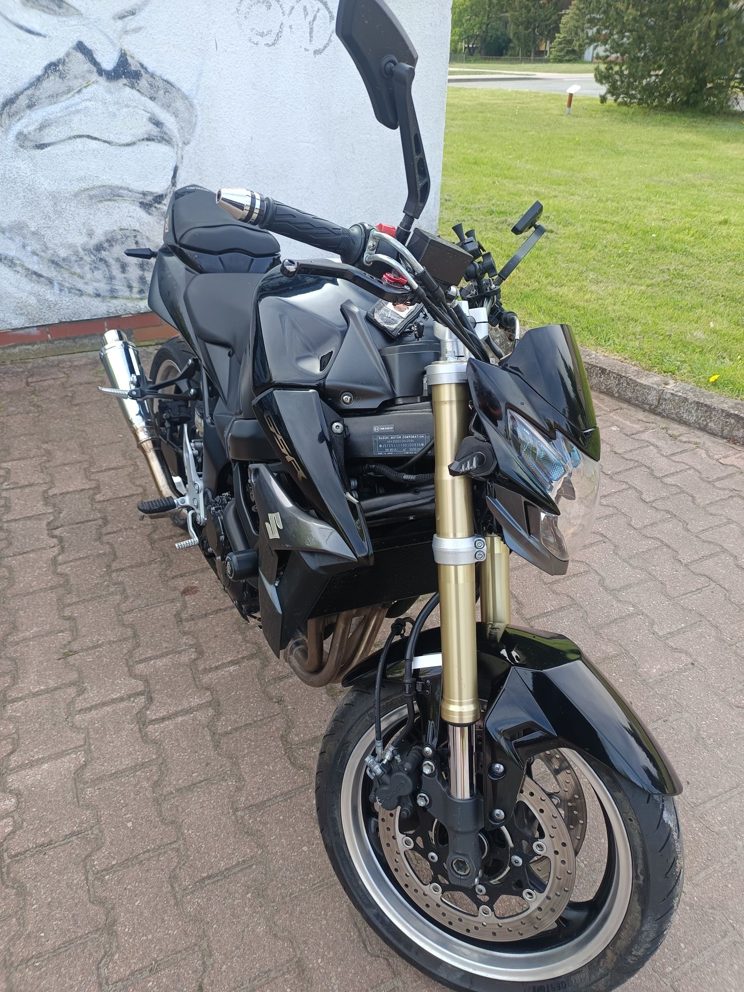 Sprzedam  gsr 750 zamianie na auto najlepiej kombi dopłata z mojej str