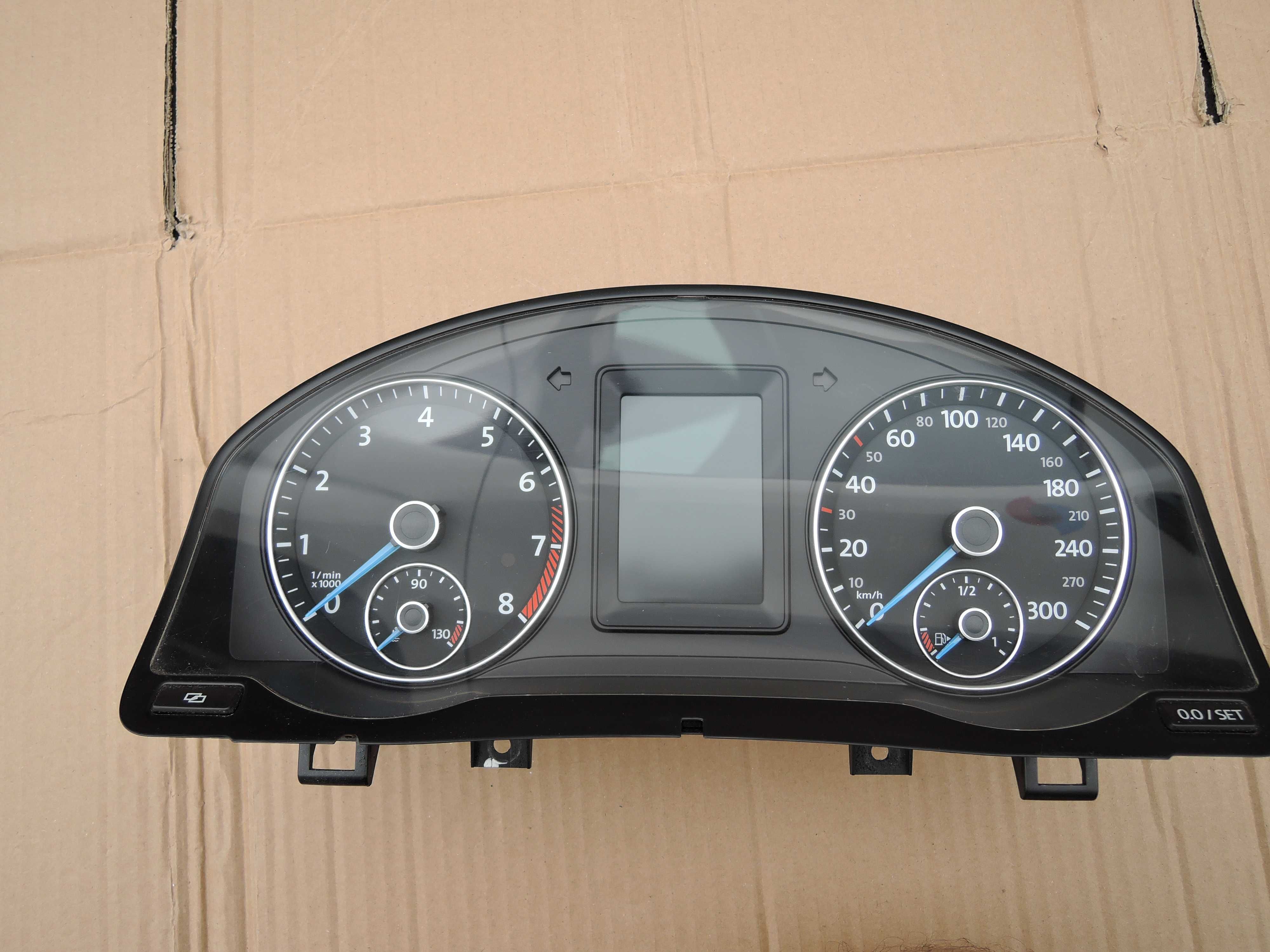 VW Scirocco R   Zegar Licznik DSG   10r  europa