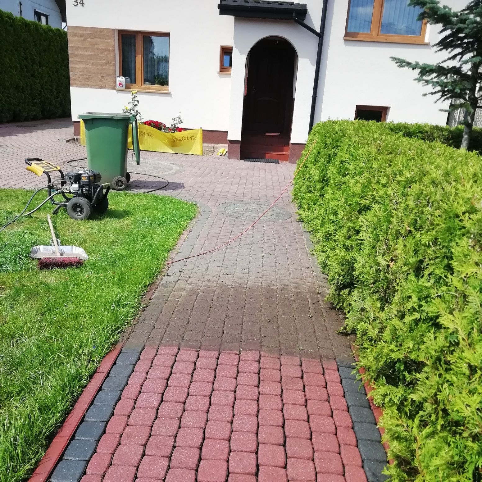 Czyszczenie ,renowacja Kostki brukowej, tarasy,  podjazdy,ogrodzenia
