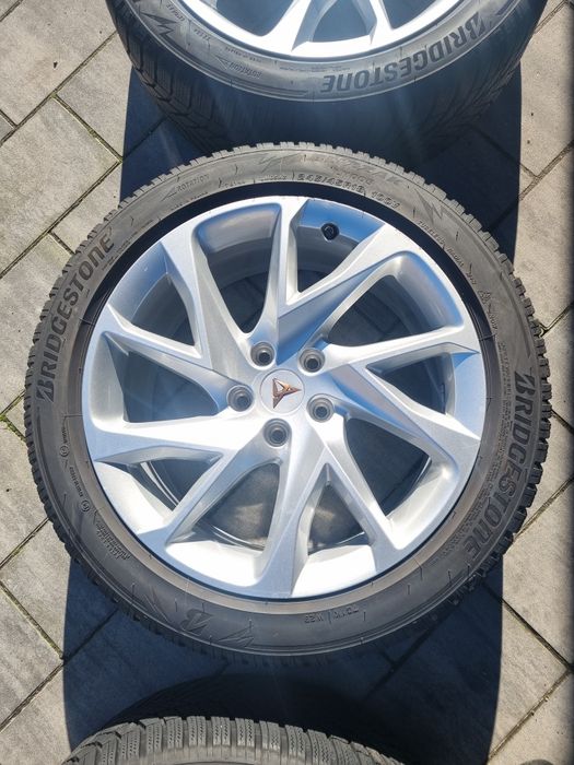 Oryginalne koła Cupra Formentor, Bridgestone Blizzak 245/45R18 2022r