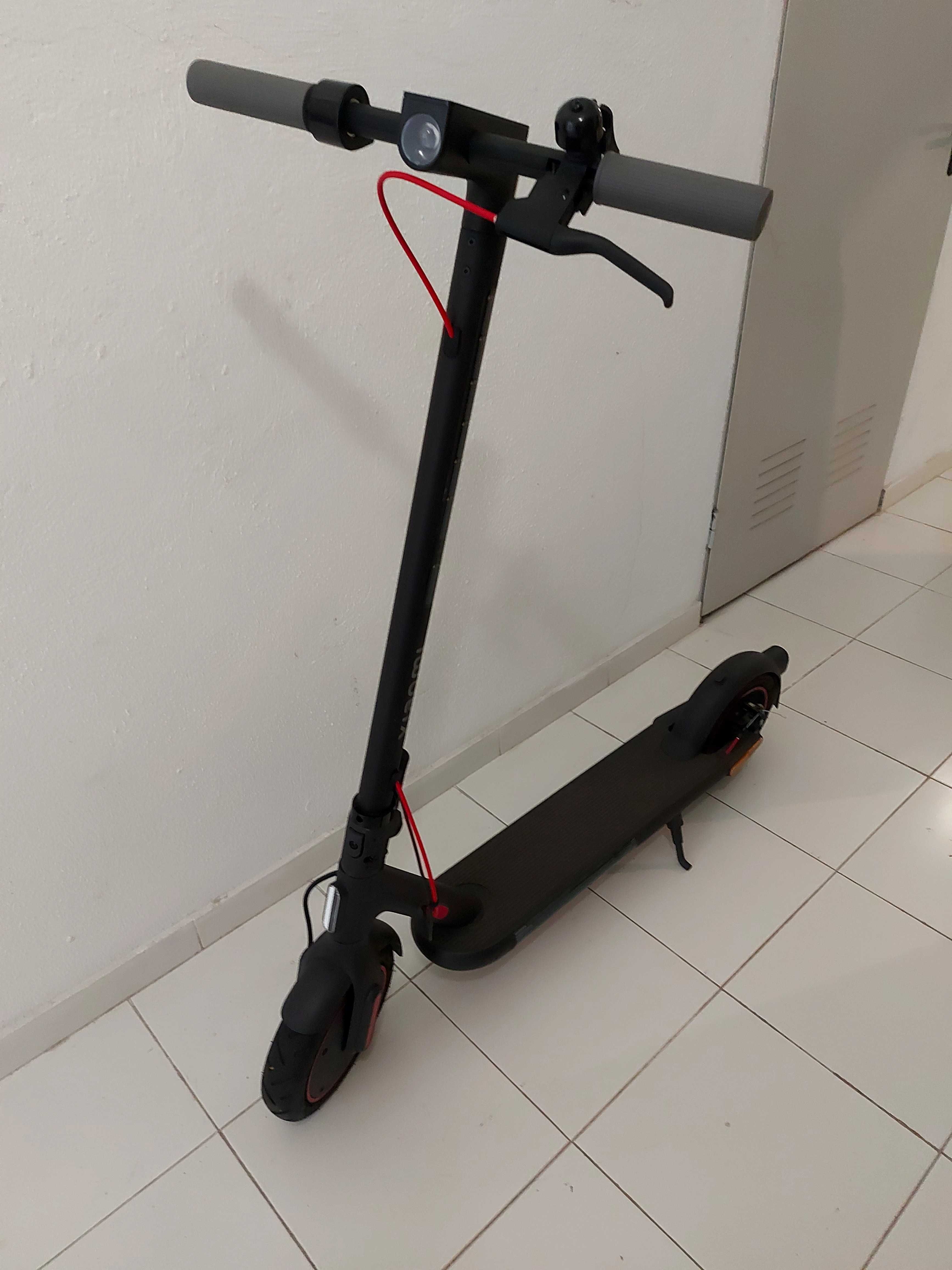 Trotinete Xiaomi 4 Pro  (como nova)