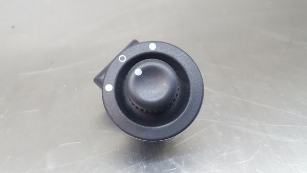 Comando / botão / interruptor multifunções SMART ForFour (453)