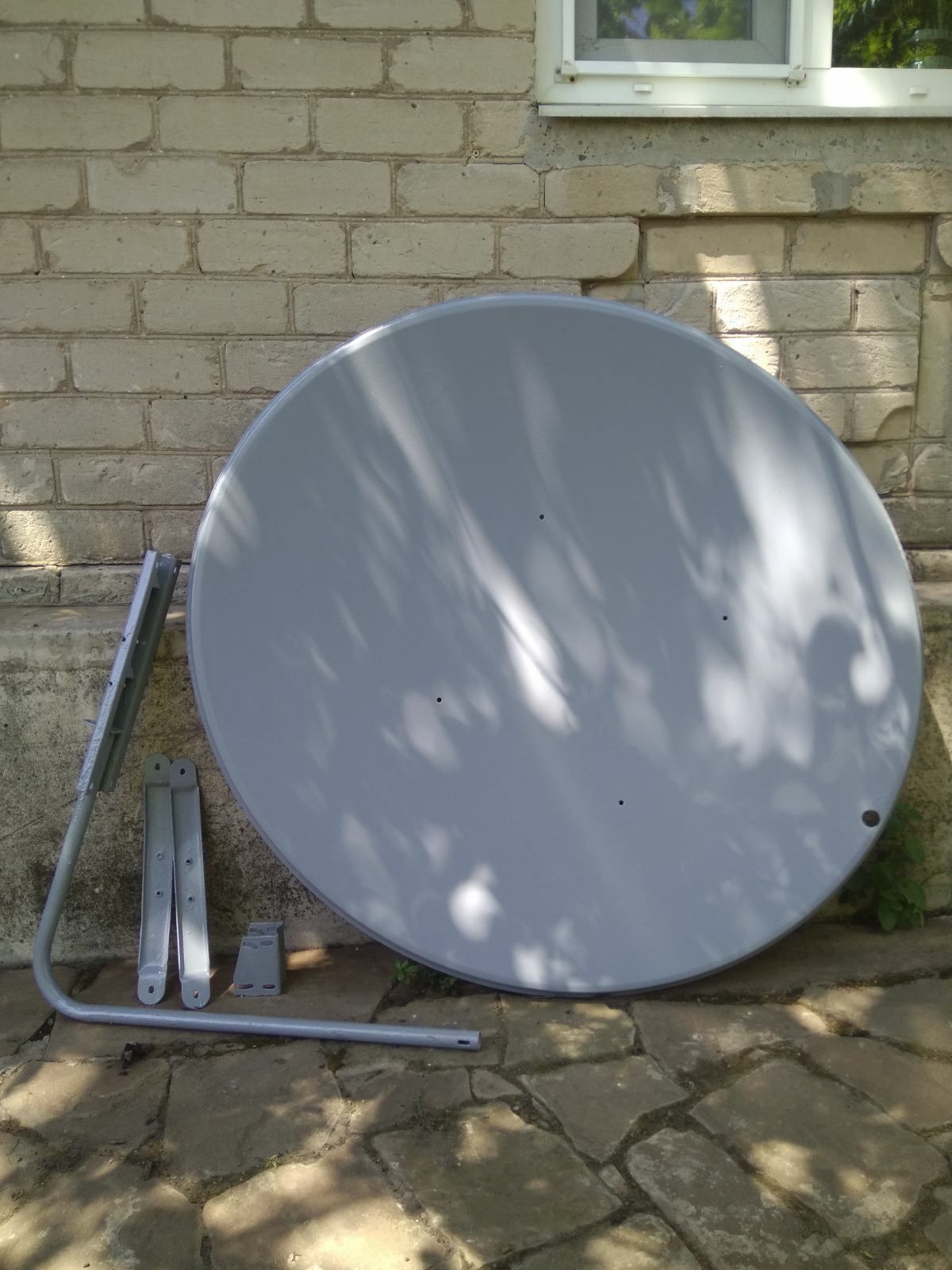 Спутниковая тарелка, антенна . 120см.
