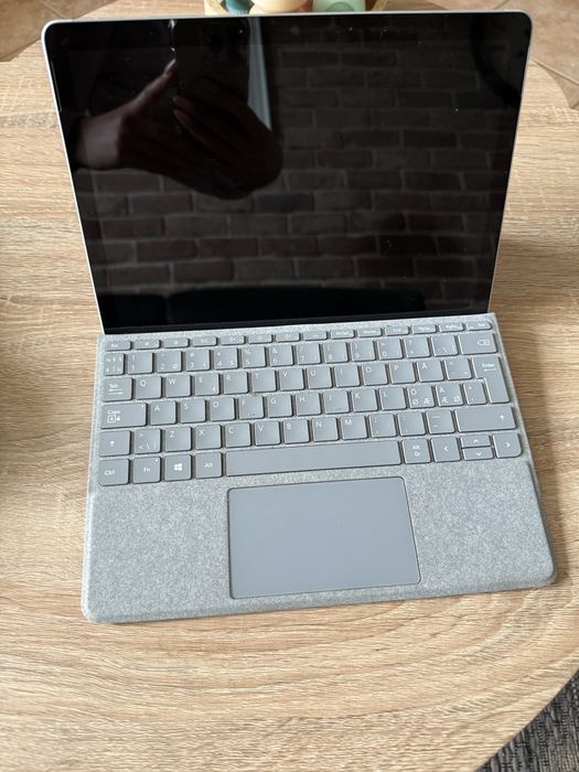 Microsoft surface go 2 + klawiatura + akcesoria