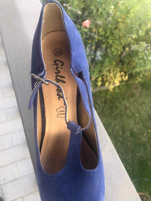 Sapatos de Mulher Tamanho 38