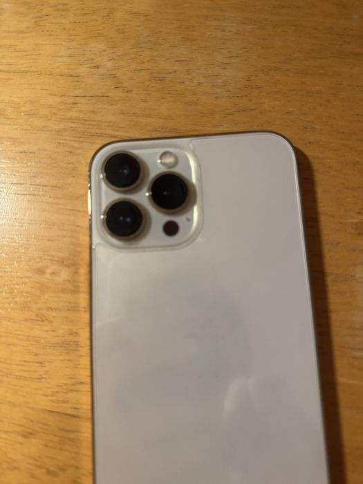 Iphone 13 pro max gold, como novo!