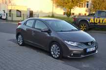 Honda Civic IX 1,8 benzyna 2012 rok 190 tys. km 2x koła