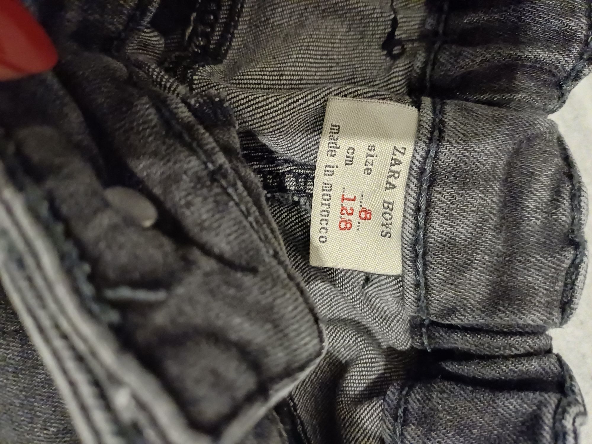 Spodnie Rurki Zara 128 czarne z dziurami przetarte slim jeansy dżinsy