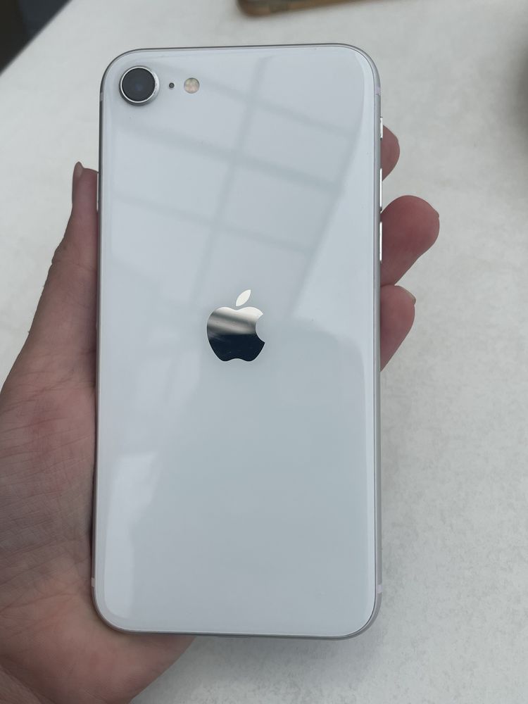 Телефон Iphone 64 гб