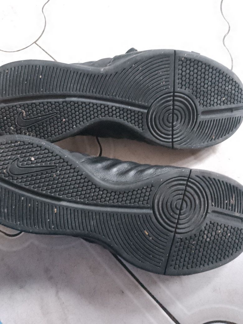 Buty Nike Tiempo