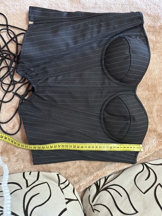 Сучасний, дуже якісний, корсет з цупкої тканини