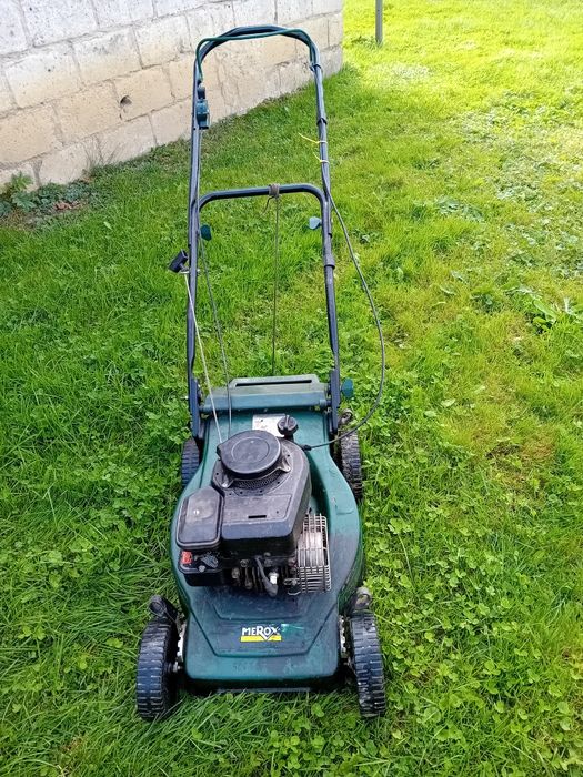 Kosiarka zielona MTD