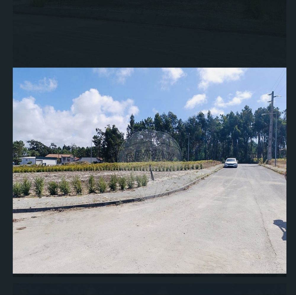 Terreno Urbano com cerca viva!600mts