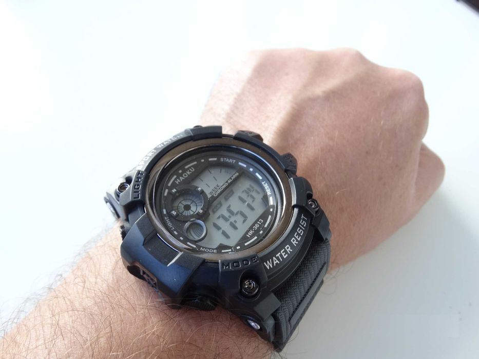 Wojskowy czarny zegarek męski elektroniczny sportowy datownik stoper