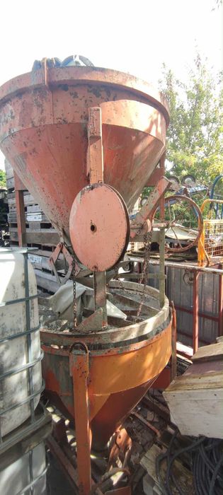 Lej do betonu, pojemnik, silos na beton